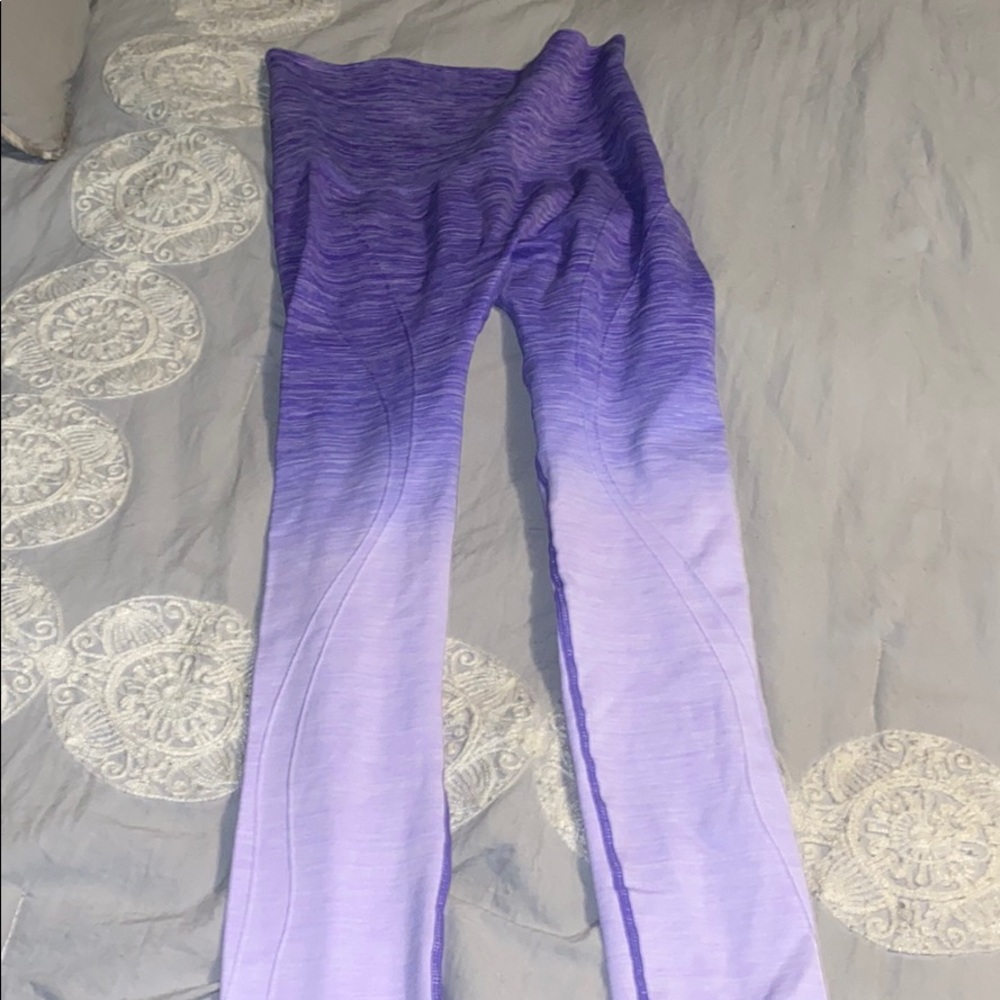 Athletic leggings, ombré purple